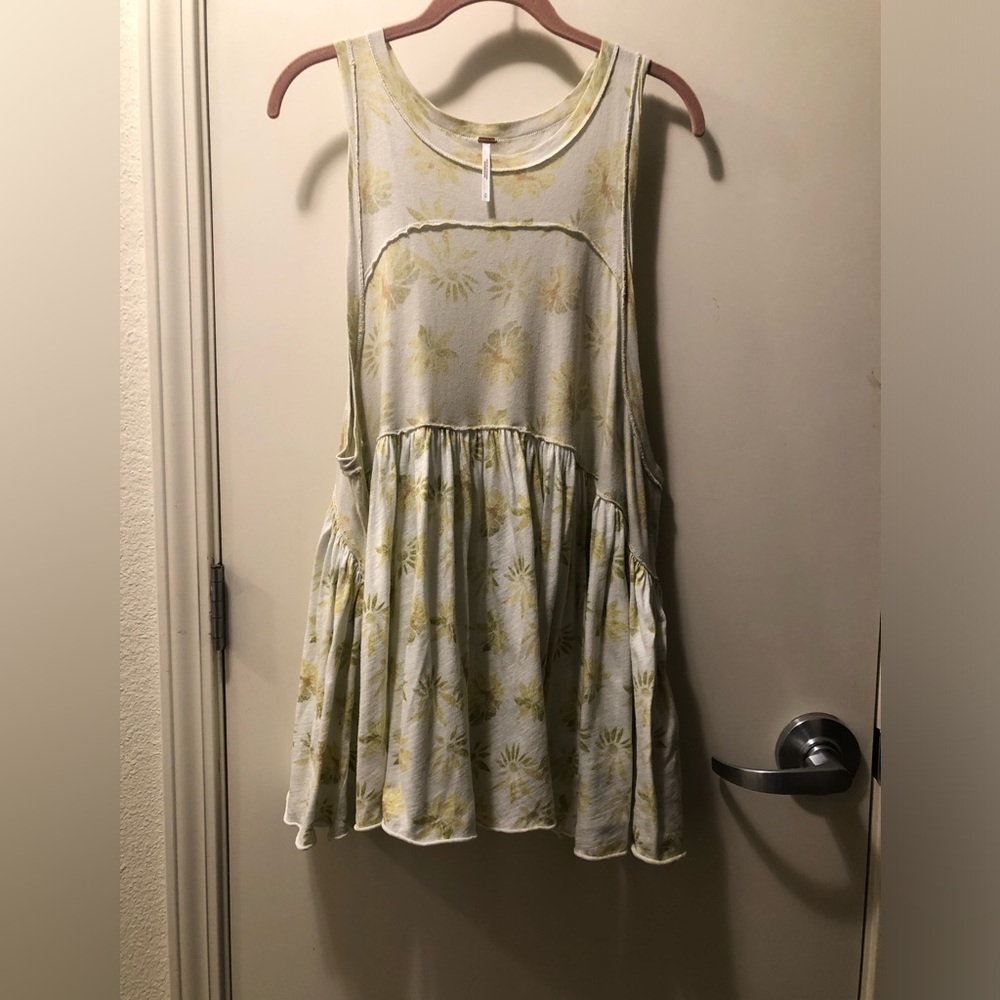 FREE PEOPLE ‘Madison’ OVERSIZED TANK TUNIC
Size SP